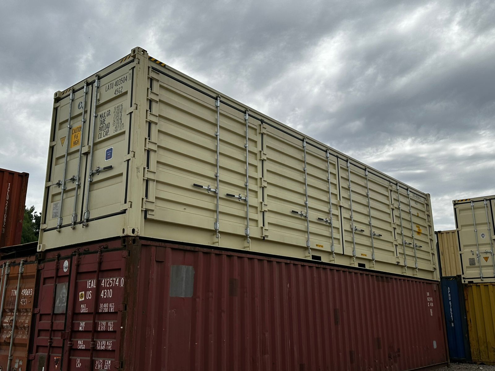 open-side-40-hc.jpg